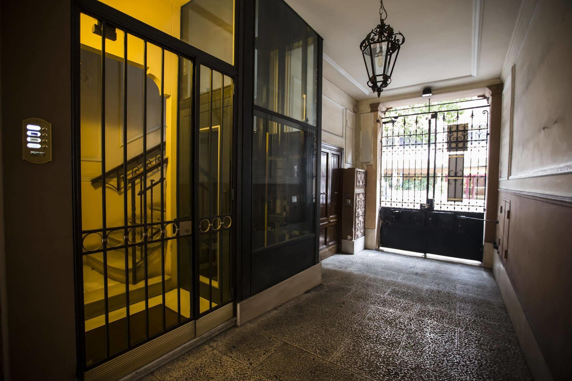 Town House 62 Bed and Breakfast Rom Exteriör bild